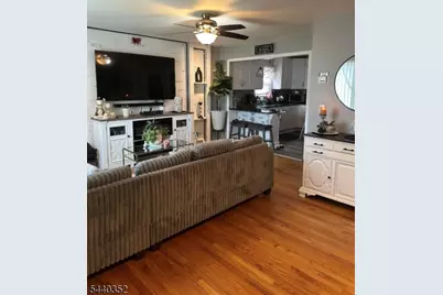 422 W Linden Ave, Linden, NJ 07036 - Photo 2