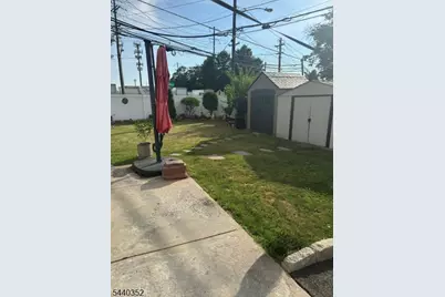 422 W Linden Ave, Linden, NJ 07036 - Photo 12