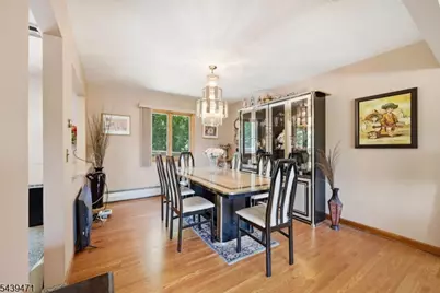 383 Talbot Dr, Fairfield, NJ 07004 - Photo 10