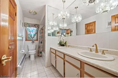 383 Talbot Dr, Fairfield, NJ 07004 - Photo 18