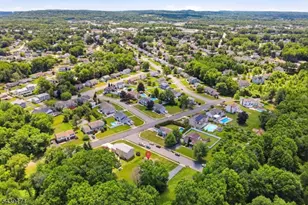 383 Talbot Dr, Fairfield, NJ 07004 - Photo 46