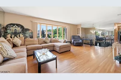 383 Talbot Dr, Fairfield, NJ 07004 - Photo 8