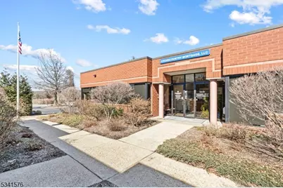 200 Mineral Springs Dr, Rockaway Township, NJ 07801 - Photo 4