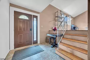 5 Cortland Dr, Franklin Township, NJ 08873 - Photo 2