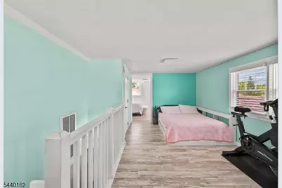 10 Dale Dr, Fairfield, NJ 07004 - Photo 26