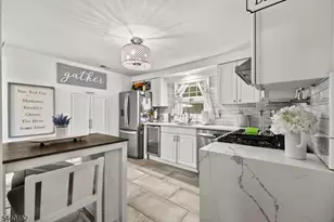 10 Dale Dr, Fairfield, NJ 07004 - Photo 28