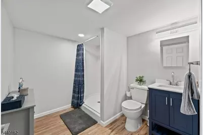 10 Dale Dr, Fairfield, NJ 07004 - Photo 8