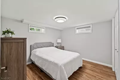 10 Dale Dr, Fairfield, NJ 07004 - Photo 12
