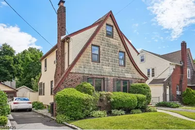 21 Ferncliff Rd, Bloomfield, NJ 07003 - Photo 2