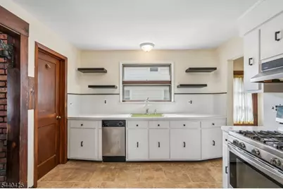21 Ferncliff Rd, Bloomfield, NJ 07003 - Photo 14