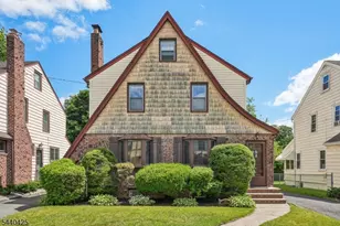 21 Ferncliff Rd, Bloomfield, NJ 07003 - Photo 1