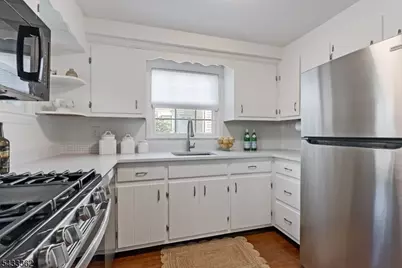 21 Doris Pkwy, Westfield, NJ 07090 - Photo 16