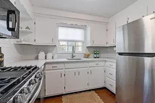 21 Doris Pkwy, Westfield, NJ 07090 - Photo 16