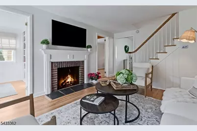 21 Doris Pkwy, Westfield, NJ 07090 - Photo 4