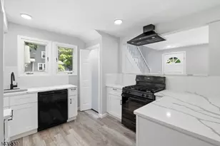 2 Church St, Piscataway Township, NJ 08854 - Photo 8