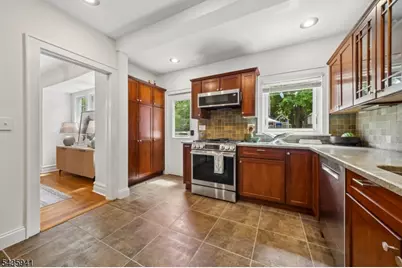 14 Evergreen Pl, Maplewood, NJ 07040 - Photo 10
