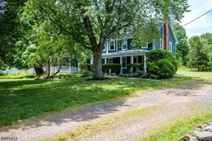 78 Falcon Rd, Hillsborough Township, NJ 08844 - Photo 4
