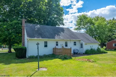 18 Midland Ave, Washington Township, NJ 07882 - Photo 2