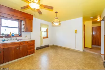 18 Midland Ave, Washington Township, NJ 07882 - Photo 6