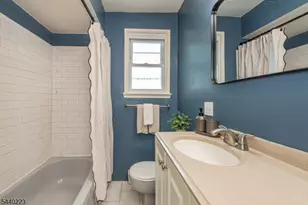 7 Hobart Pl, Clifton, NJ 07011 - Photo 8