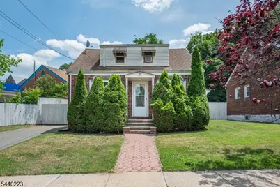 7 Hobart Pl, Clifton, NJ 07011 - Photo 16