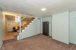 7 Hobart Pl, Clifton, NJ 07011 - Photo 12