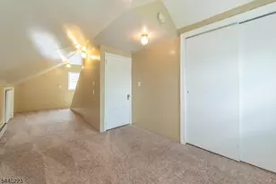7 Hobart Pl, Clifton, NJ 07011 - Photo 10