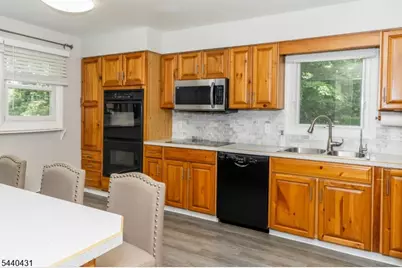 115 Leland Trl, Hopatcong, NJ 07843 - Photo 4