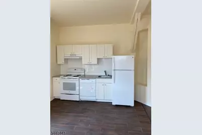 192 Market St #6B, Newark, NJ 07102 - Photo 2