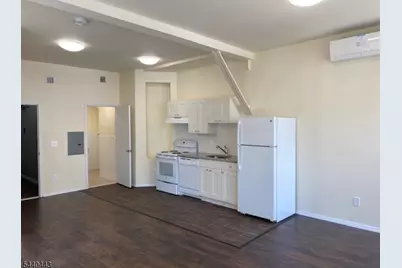 192 Market St #6B, Newark, NJ 07102 - Photo 6