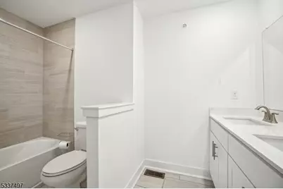 10 Cecala Rd, Morris Plains, NJ 07950 - Photo 16