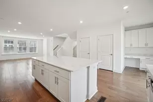 10 Cecala Rd, Morris Plains, NJ 07950 - Photo 6