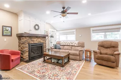 6 Ford Dr, Jefferson Township, NJ 07438 - Photo 12