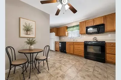93 Washington Ave, Oxford Township, NJ 07863 - Photo 4