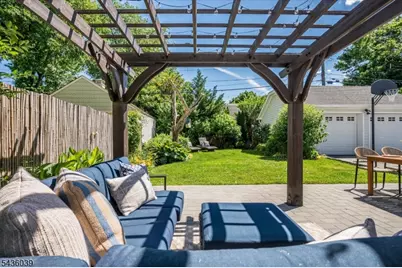 51 Gray St, Montclair, NJ 07042 - Photo 36