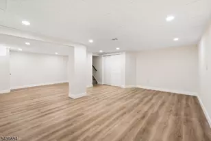 3804 Vroom Dr, Bridgewater, NJ 08807 - Photo 30