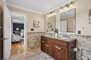 4 Holyoke Rd, Wayne, NJ 07470 - Photo 28
