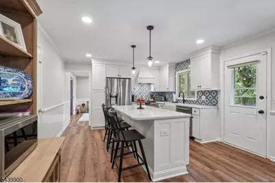 4 Holyoke Rd, Wayne, NJ 07470 - Photo 14