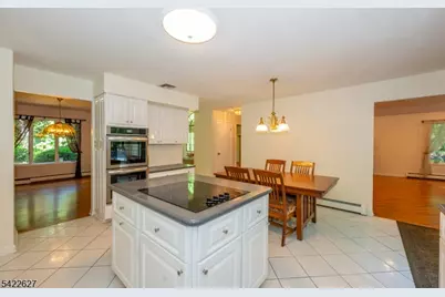 207 Deerlea Ln, Rockaway Township, NJ 07005 - Photo 6
