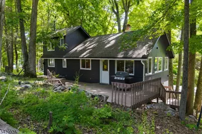 19 Lonaconing Rd, Vernon, NJ 07422 - Photo 22