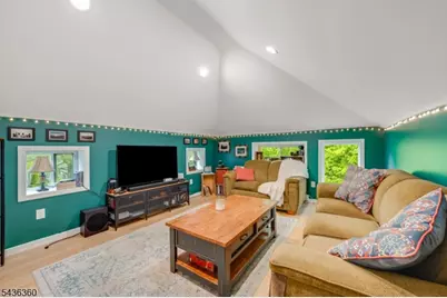 22 Paddock Ave, Vernon Twp., NJ 07422 - Photo 12