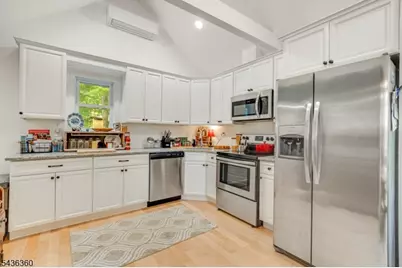22 Paddock Ave, Vernon Twp., NJ 07422 - Photo 18