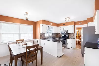 5 Heather Hill Way, Bridgewater, NJ 08807 - Photo 8