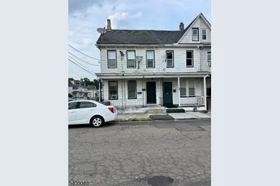 17 Railroad Ave, Phillipsburg, NJ 08865 - Photo 2