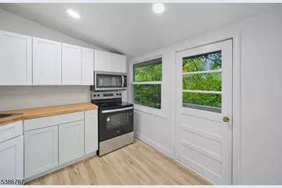 330 Springbrook Trl, Sparta Township, NJ 07871 - Photo 16