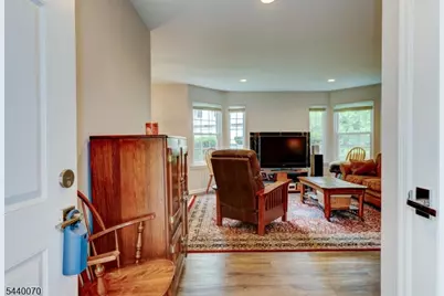 78 Wendover Court, Bedminster Township, NJ 07921 - Photo 4