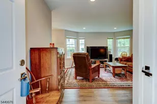 78 Wendover Ct, Bedminster Township, NJ 07921 - Photo 4