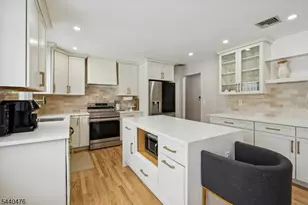 5 Summit Ave, Mount Olive, NJ 07828 - Photo 10
