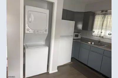 287A Hunterdon St #1, Newark, NJ 07103 - Photo 4