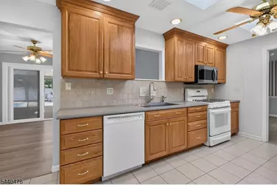 5 Andrews Pl, Pequannock Township, NJ 07444 - Photo 10